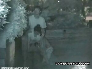 自信の女の子ではないので彼女は吸彼女の人 ...
