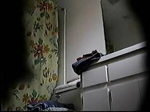 緑豊かな主婦は、お尻を駆動する大きなコッ ...
