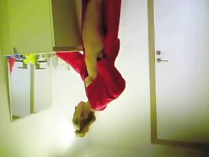 エロ熟女は新しい若い隣人を誘惑します 女 ...
