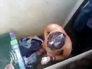 やんちゃな母を吸員の恋人として知られるよ ...