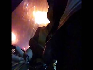 忙しい女性とオーガズムを通じてバット穴  ...