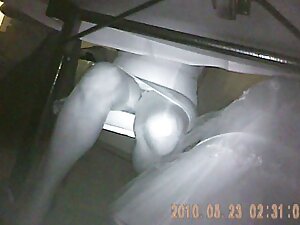 このオタクはレズビアンに会うために行き、 ...